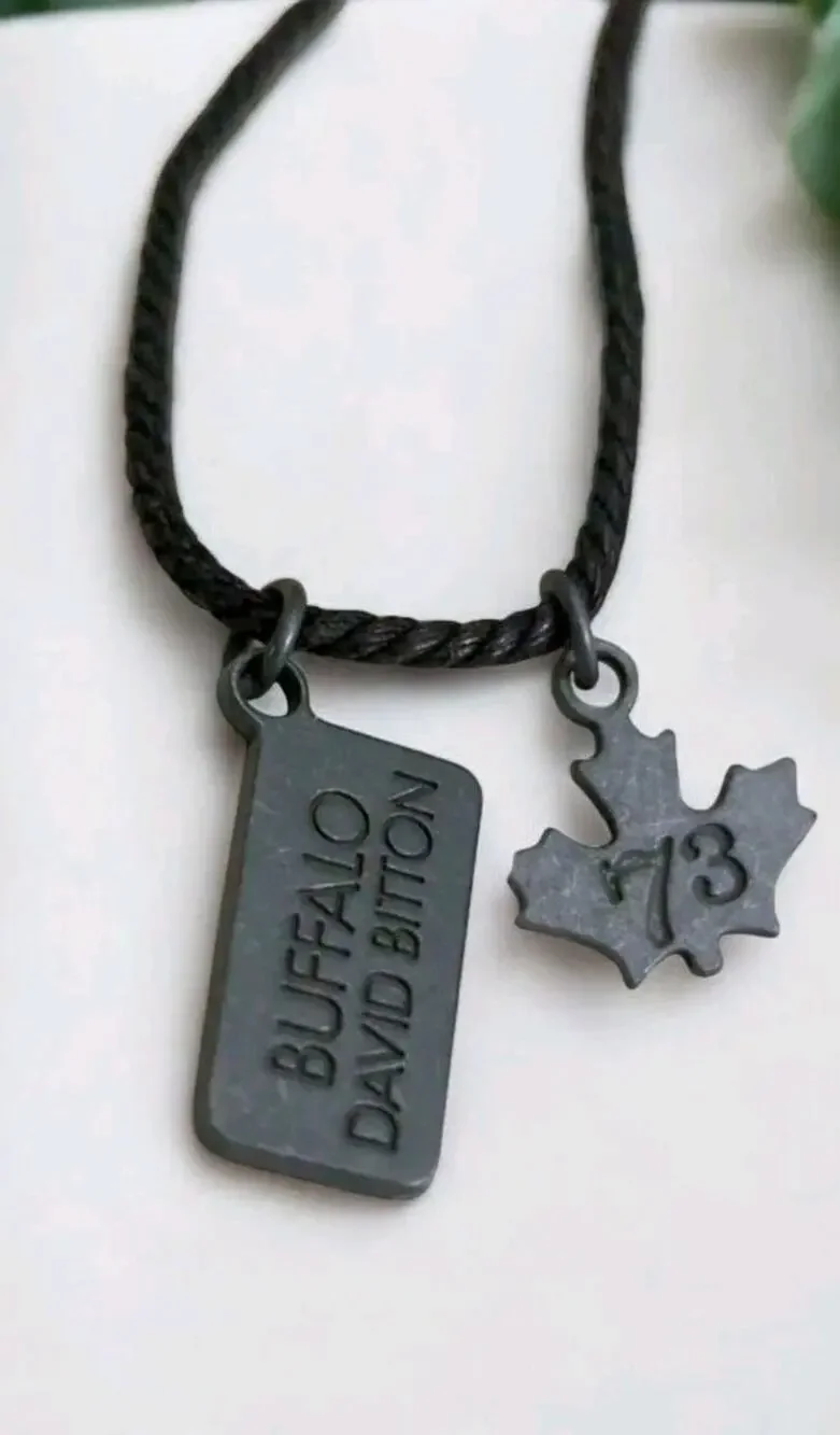 Buffalo David Bitton Y2K Grunge Cord Necklace Dog Tag Maple Leaf Charm Mens VtG